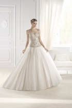 Modello Eriadu | Abiti da sposa La Sposa 2015 | Salem Spose