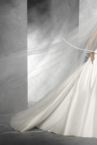 Modello Baronda | Collezione Pronovias Roma 