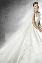 Modello Laudin | Collezione Pronovias Roma 