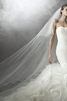 Modello Mildred | Collezione Pronovias Roma 
