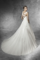 Modello Pramola | Collezione Pronovias Roma 