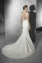 Modello Prunelle | Collezione Pronovias Roma 