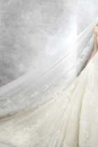 Modello Tamia | Collezione Pronovias Roma 