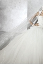 Modello Taya | Collezione Pronovias Roma 