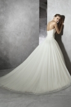 Modello Taya | Collezione Pronovias Roma 