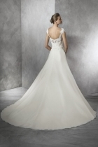 Modello Taylor | Collezione Pronovias Roma 