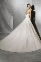 Modello Tosha | Collezione Pronovias Roma 
