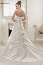 Modello 66047 | Abiti da sposa Ronald Joyce 2013 | Salem Spose