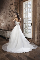 Modello 3711 | Abiti da sposa Sincerity 2013 | Salem Spose