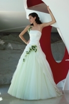 Modello V0837 | Abiti da sposa Valentini | Salem Spose