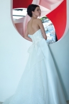 Modello V0843 | Abiti da sposa Valentini | Salem Spose